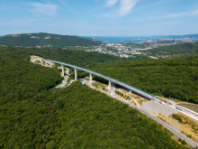 2TDK začel odkupovati parcele za vzporedni drugi tir