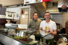 Urim Kastrati punktet mit gutem Essen und schneller Lieferung