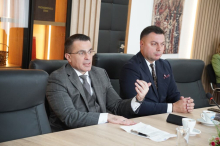 Ministar Đorđe Milićević potpisao ugovor za letnji kamp dijaspore u Smederevu: Više od 200 dece iz devet država dolazi u Srbiju (FOTO)