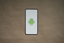 Google AI Studio zdaj omogoča izdelavo Android aplikacij