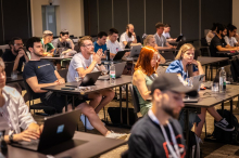Web Summer Camp s poudarkom na umetni inteligenci in najbogatejšim programom doslej