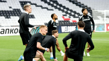 Finale ob 21.00: Aston Villa ali Freiburg?