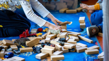 Kindergärten: Kita-Volksbegehren: Ziel erreicht - Wirbel um Rechtmäßigkeit