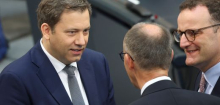 Finanzminister Lars Klingbeil zeigt sich offen für Spahns Rasenmäher-Methode