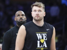 LeBronove besede niso pogodu LA Lakers: v ozadju je Dončić