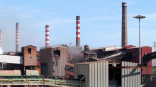Altri soldi pubblici per l’ex Ilva, il governo non riesce a venderla