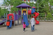 Zaraza se širi iz parkića, majka iz Srbije besna: 