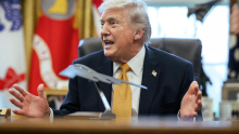Trumpovih 3.711 poslov kaže na več borznih strategij