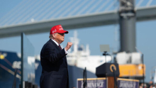Trump trdi: Dogovor z Iranom o odprtju Hormuške ožine skoraj sklenjen