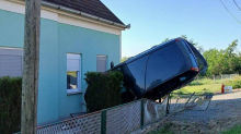NE SMITE TU PARKIRAT Objavili detalje o nesreći kod Garešnice. Evo koliko je vozačica napuhala!