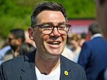Rinse-the-rich influencer and Andy Burnham are set to share a stage
