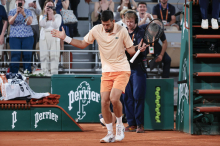 Đoković zaplesal po napetih štirih nizih, Fritz presenetljivo izpadel