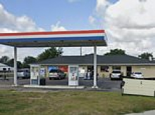 Dog accidentally shoots someone outside Nebraska convenience store while owner was inside shopping