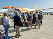 UK-bound easyJet flight diverts to Rome as power bank is found in passenger's luggage