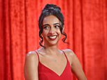 Moment Hollyoaks actress confronts 'man following her through London at night'