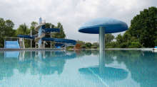 Kind tödlich verunglückt: Vierjähriger stirbt in Freibad in Ludwigshafen