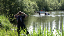Badeunfall: 13-Jährige ertrinkt in Kiessee in Ostfriesland