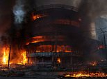 Russia threatens Kyiv with fresh wave of strikes and tells foreign visitors and diplomats to leave Ukraine's capital 'as soon as possible'