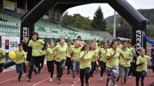 Tek Otrok otroku v podporo duševnemu zdravju otrok in mladostnikov