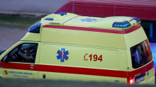 Minibus s učenicima izletio  s ceste u Obrovcu. Troje u bolnici