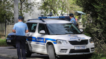 Nožem pokušao ubiti dvojicu u Svetoj Klari, smetalo mu kako pričaju s konobaricom u kafiću