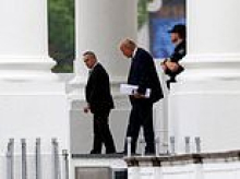 Trump arrives at Walter Reed Hospital for annual physical ahead of his 80th birthday as mysterious bruises raise health worries