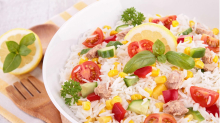 Sommerküche: Bunt, abwechslungsreich, frisch: Rezept für einen leckeren Reissalat in nur 20 Minuten
