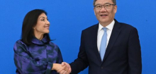 Katherina Reiche spricht auf Chinareise über fairen Wettbewerb