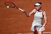 French Open: Rybakina in Paris schon out, Djokovic und Swiatek weiter