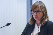 Simona Drenik Bavdek: Omnibus zakoni zmanjšujejo preglednost pravnega reda in zakonodaje