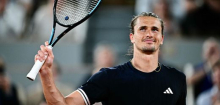 French Open 2026: Alexander Zverev in Runde drei, Eva Lys unter Tränen raus
