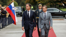 Rutte z zaušnico Golobu: za obrambo niste dali dveh odstotkov BDP!