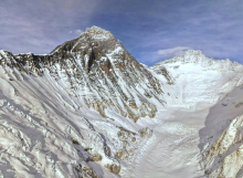 Ameriški tekač do vrha Mt. Everesta potreboval manj kot deset ur