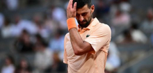 Novak Djokovic scheidet nach Fünf-Satz-Krimi gegen Teenager Fonseca aus