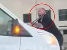 Melbourne: Dramatic moment angry driver jumps on the bonnet of a moving van moments after crash
