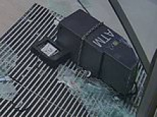 Baldivis: Wild moment thieves steal an ATM after ramming a ute through the doors of a Perth shopping centre