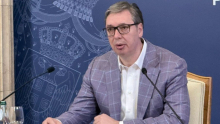 VUČIĆ O KAMPANjI ZBOG PTICA I BILBORDA: Taj trik je suština svega - da me predstave kao nečoveka