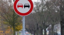 Unfälle: Frontalcrash nach riskantem Überholmanöver endet glimpflich