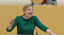 Familienpolitik: Grüne: Mehr Wickeltische, billigere Windeln