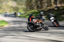  Oberkärnten: Motorradfahrer blieb schwer verletzt auf der Straße liegen