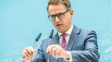 Spekulationen: CDU-Generalsekretär: „Scheindebatte“ über Kanzlertausch
