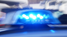Unfälle: Motorradfahrerin bei Ausweichmanöver schwer verletzt