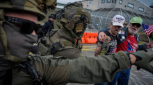 FOTO Policijski sat i prosvjedi ispred ICE-a: Hrana je odvratna, loše postupaju sa zatvorenicima