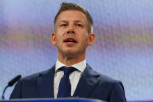 Magyar napovedal spremembo ustave za razrešitev predsednika države Tamasa Sulyoka