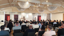 Lenovo Partner Summit: Prihodnost, ki jo poganjajo UI, inovacije in močna partnerstva
