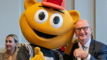 Kindertagsfest: Kindertag in Staatskanzlei: Woidke verrät Kindheitsträume