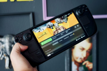 Steam Deck OLED je občutno dražji, a spet na voljo