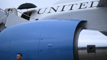 Aiuto, mi si è allungato l’aereo. Sbagliate le misure dell’Air Force One, non entra in garage