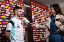 Fußball-WM: ServusTV tauscht WM-Moderatorin Julia Kienast aus
