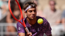 French Open im Tennis: „Fast in Hosen gemacht“: Cobolli im Viertelfinale von Paris